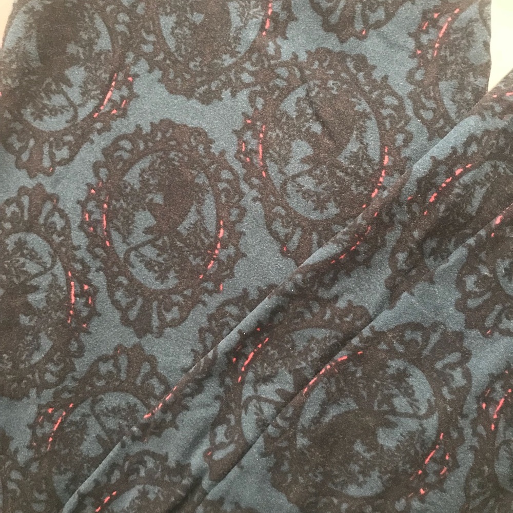 Tall & Curvy Lularoe Leggings